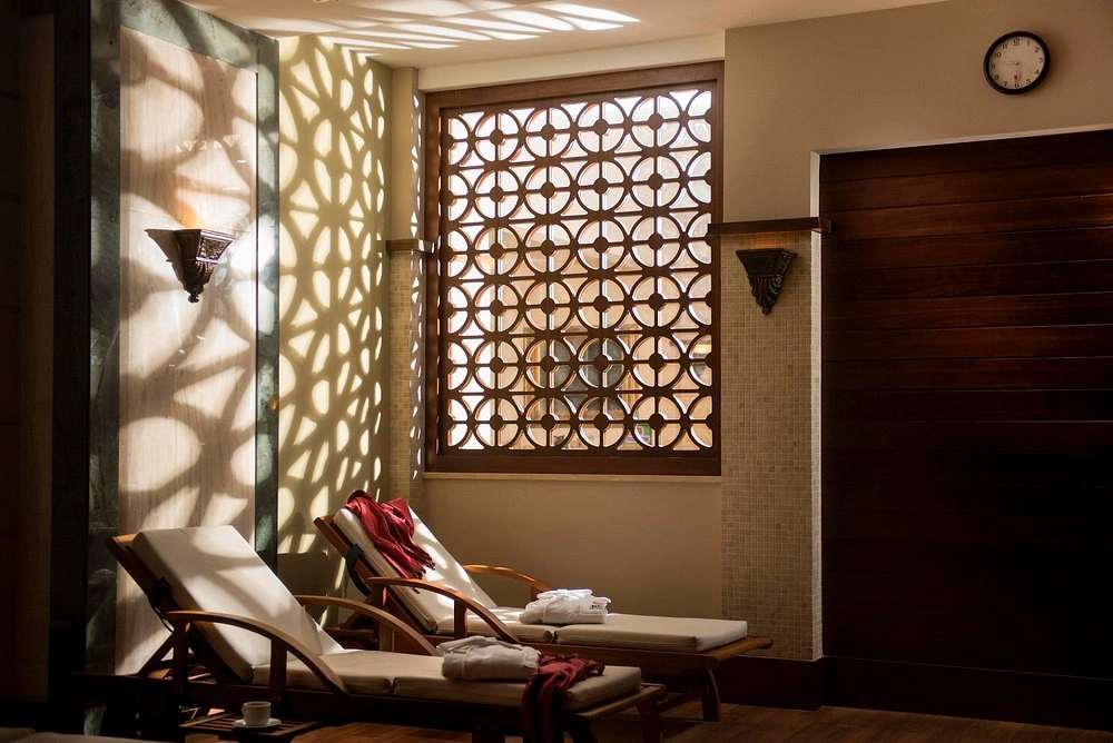 Arum Barut Collection image 4