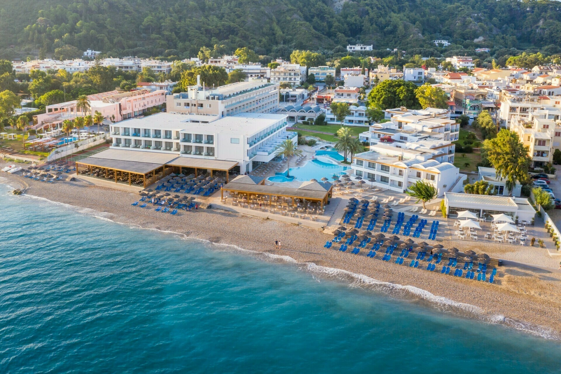 Avra Beach Resort Hotel & Bungalows