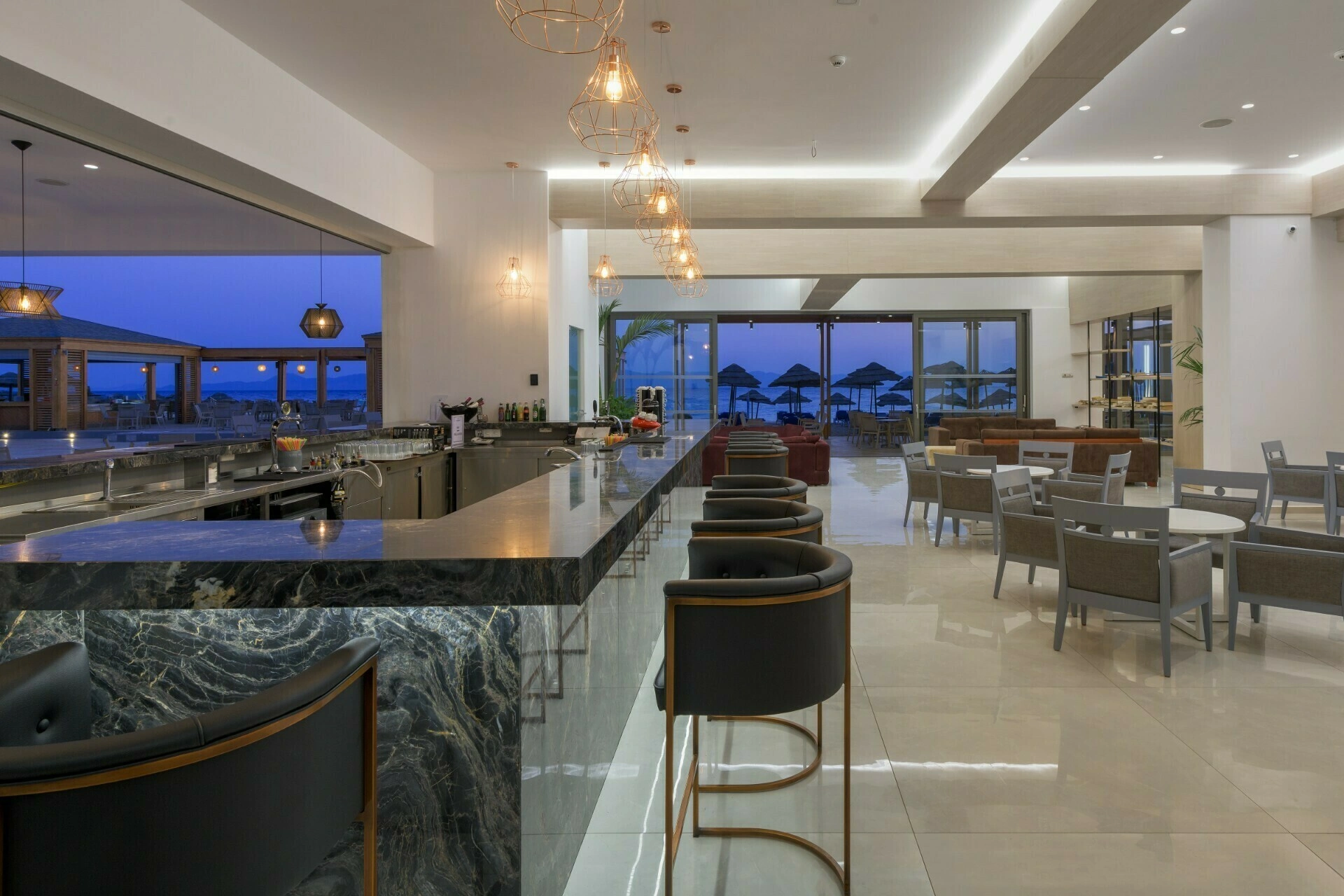 Avra Beach Resort Hotel & Bungalows