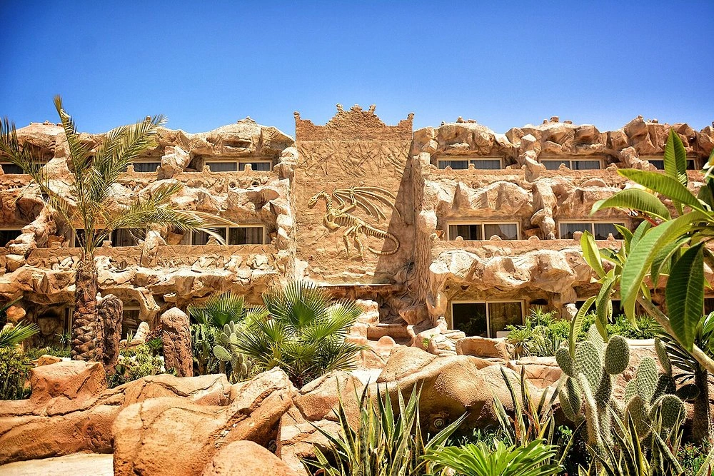 Caves Beach Resort Hurghada image 3