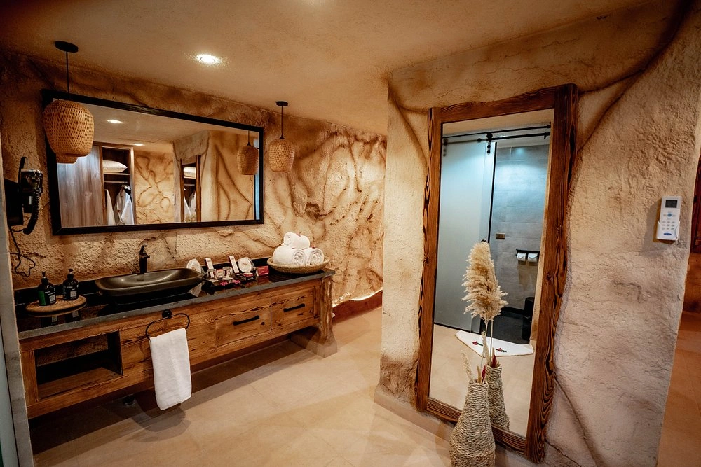 Caves Beach Resort