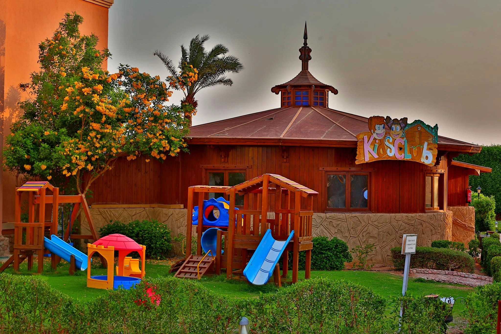 Charmillion Club Aquapark
