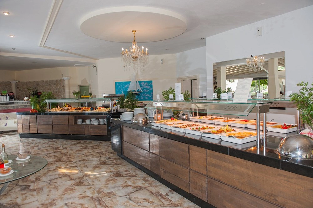 Blue Princess Beach Hotel and Suites