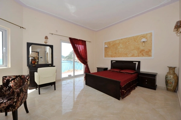 Blue Princess Beach Hotel & Suites image 4