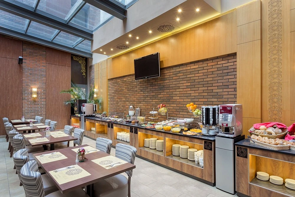 Marmara Hotel Budapest image 5