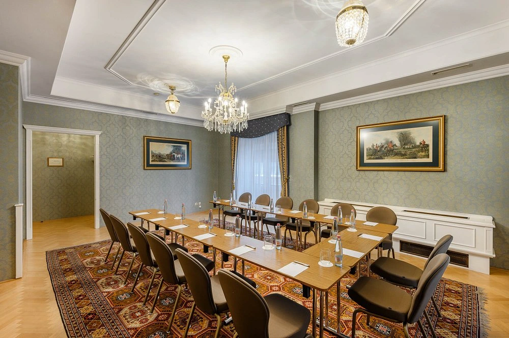 Danubius Hotel Astoria City Center image 2