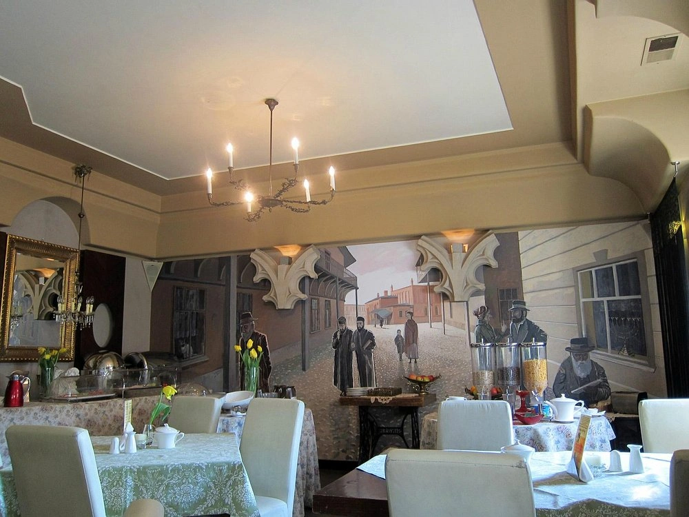 Hotel Ester