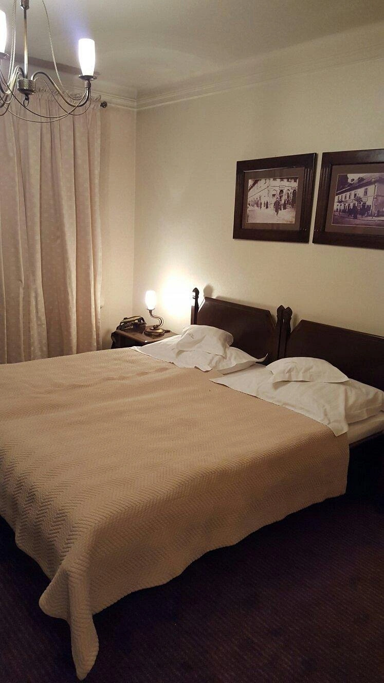 Hotel Ester