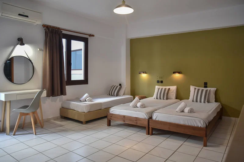 Iraklis Apartments