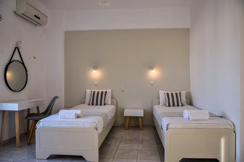 Iraklis Apartments