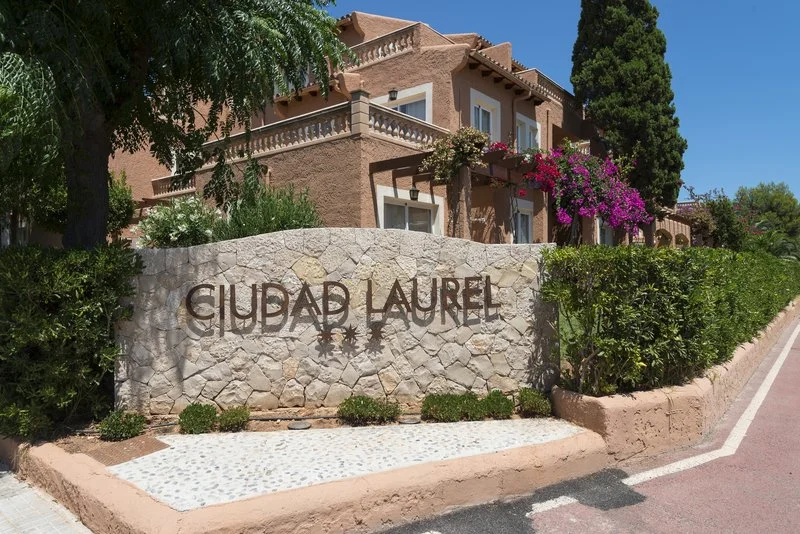 Aparthotel Ciudad Laurel