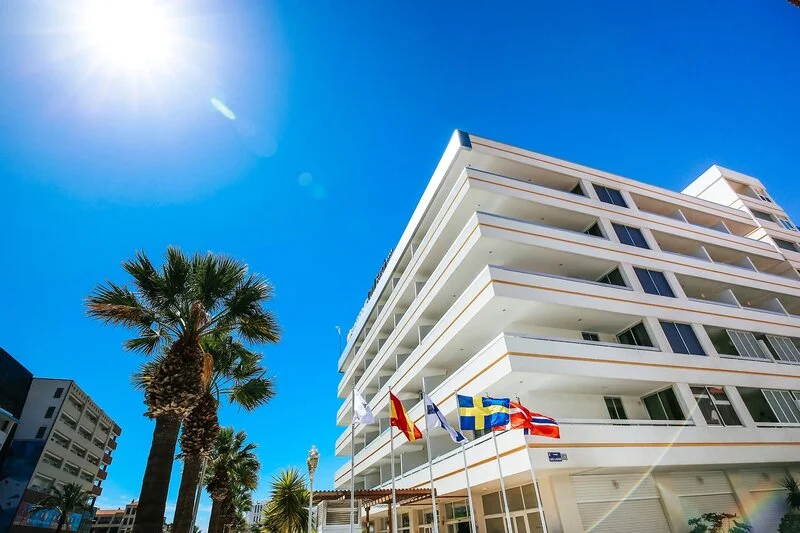 Coral Suites & Spa