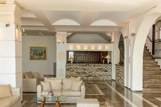 Gallery 4