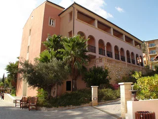 Gallery 5