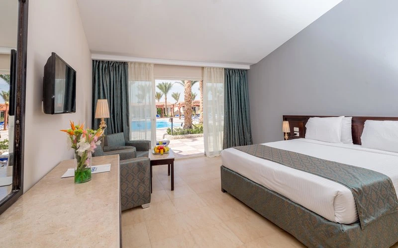 SUNRISE Serano Aqua Park Resort