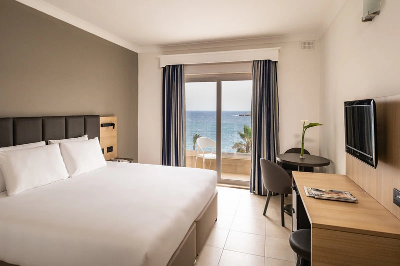 Qawra Palace Resort & Spa image 3