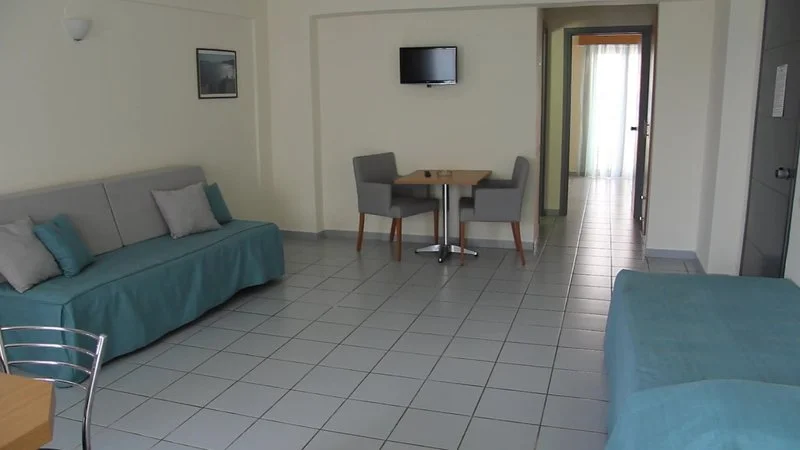 Acropolis Apartments