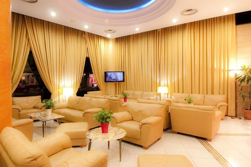 Gallery 4