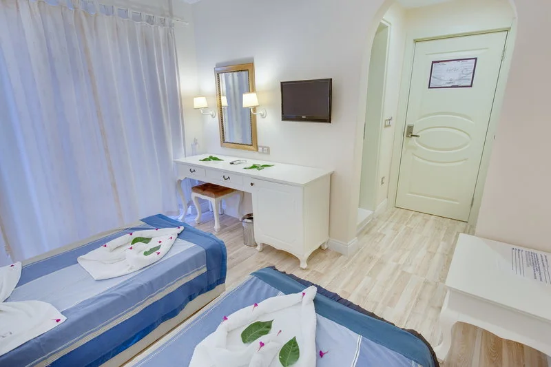 The Pine Hill Hotel & Suites