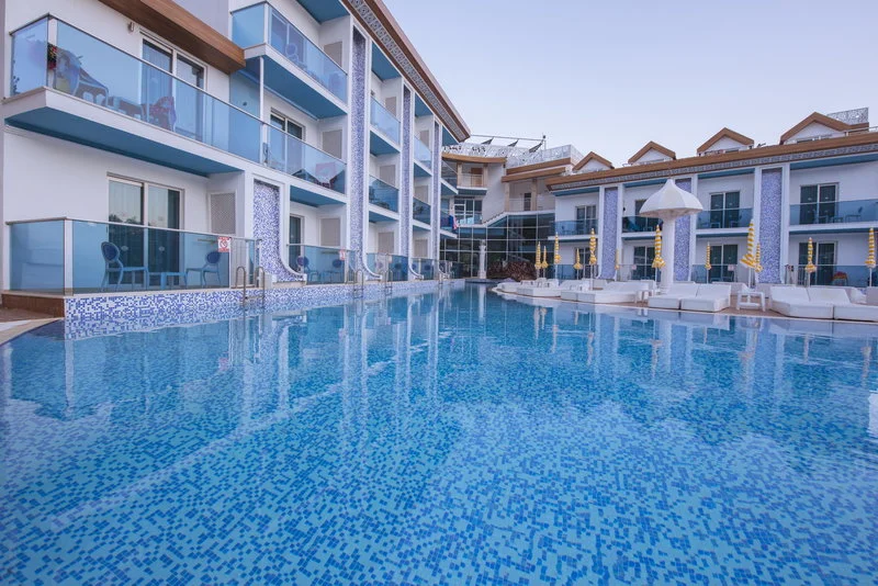 Ocean Blue High Class