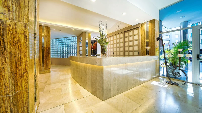 Bull Hotel Reina Isabel & Spa