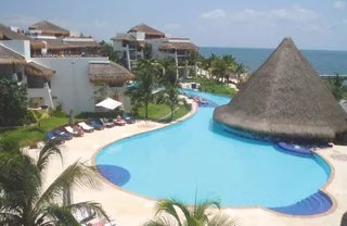 Desire Riviera Maya Pearl Resort