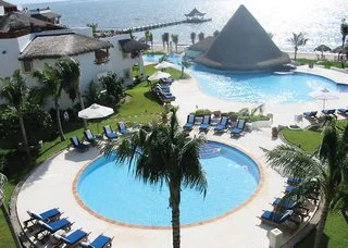Desire Riviera Maya Pearl Resort