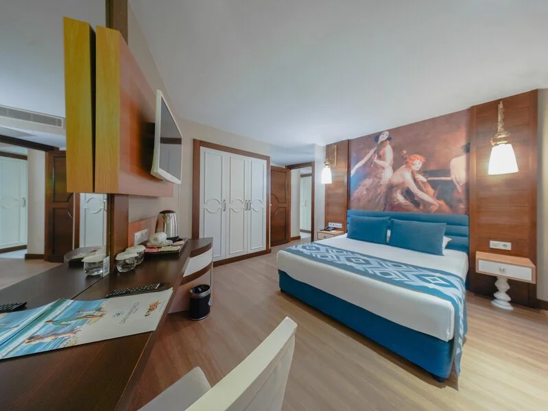 Dream World Resort & Spa