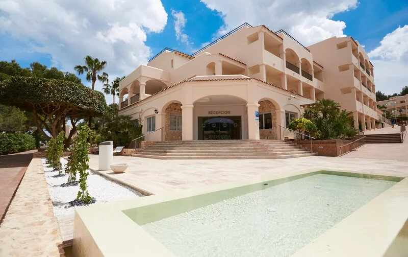 Hotel Invisa Club Cala Blanca