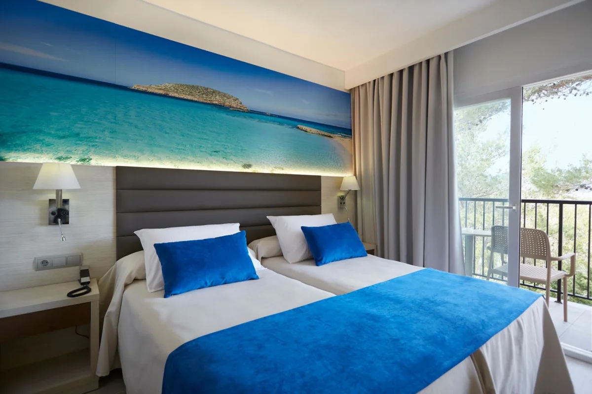 Invisa Hotel Club Cala Blanca