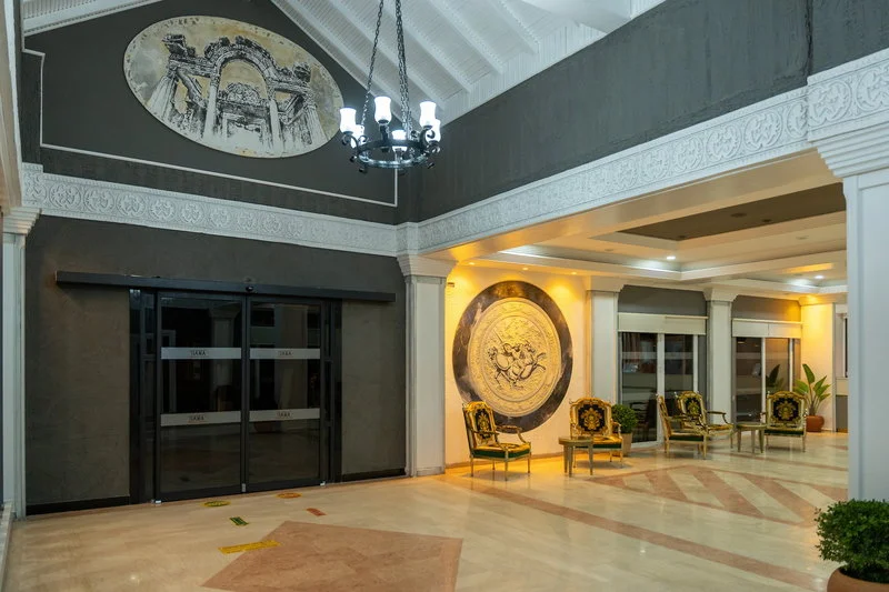 Hotel Tiana Beach