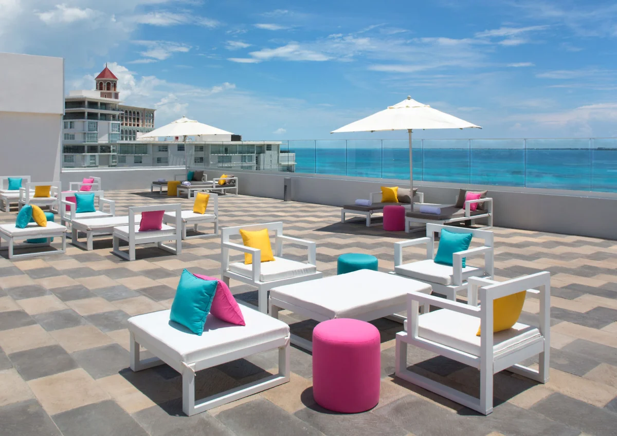  Aloft  Cancun