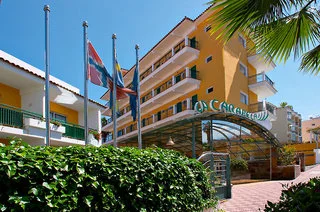 Apartamentos La Carabela