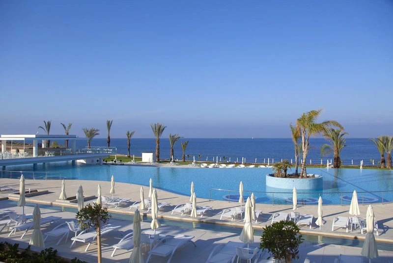  King Evelthon Beach Hotel And  Resort