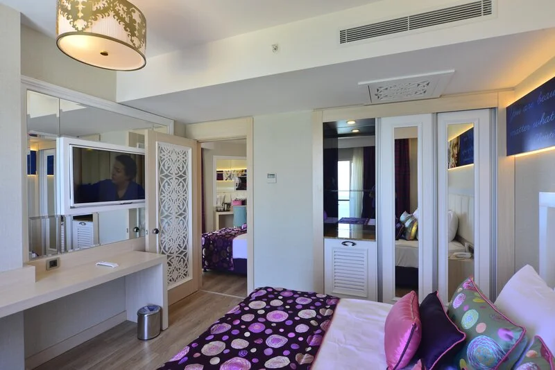  Azura Deluxe Resort & Spa Avsallar