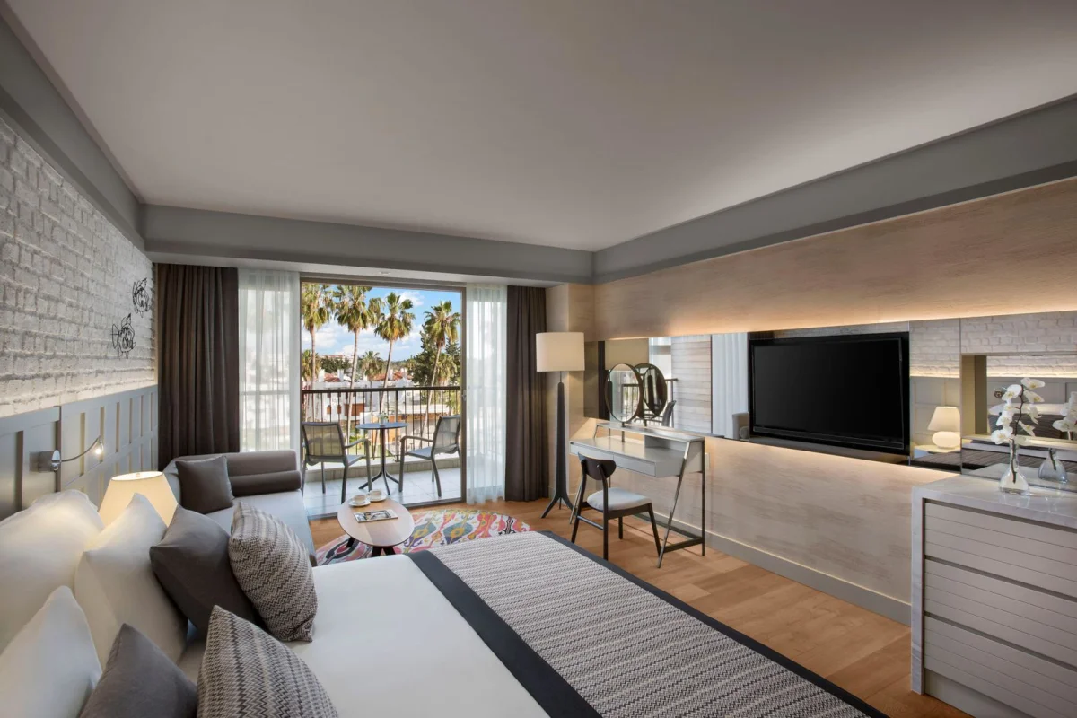 Acanthus Cennet Barut Collection