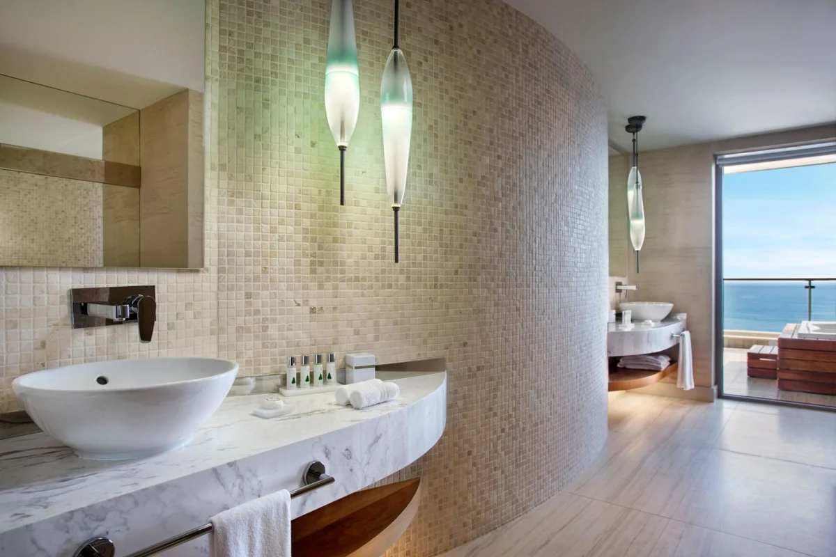 Acanthus Cennet Barut Collection