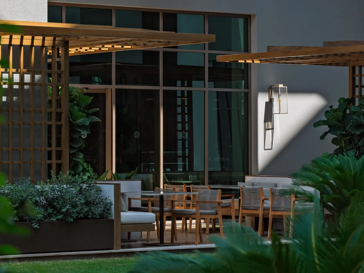 Acanthus Cennet Barut Collection