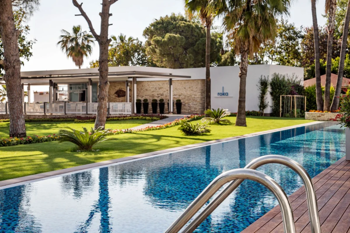 Acanthus Cennet Barut Collection