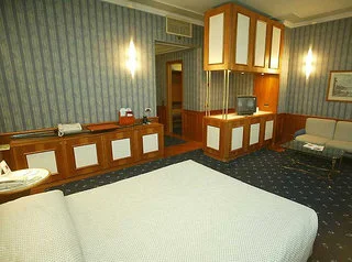Gallery 4