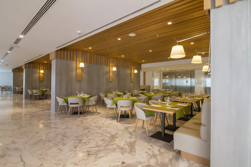 Estimar Suitopia 3 & Three