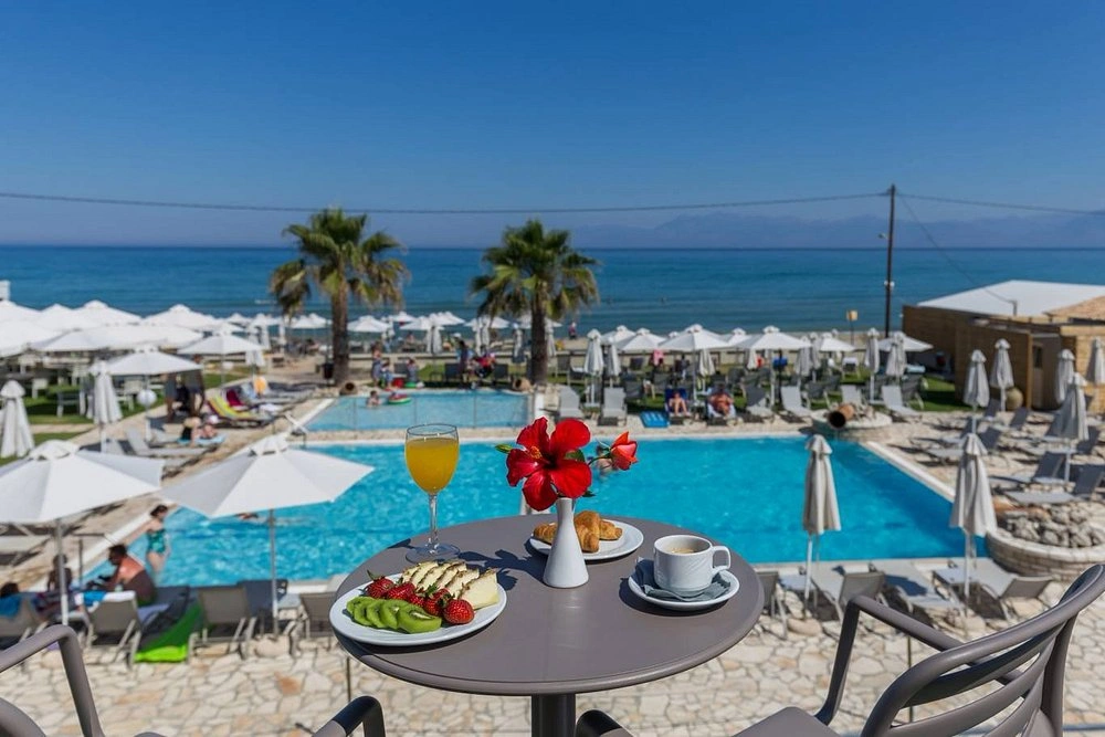  Acharavi Beach Hotel