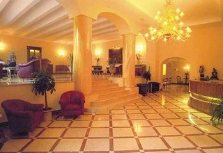 Gallery 5