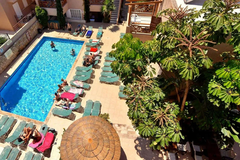  24 Seven Boutique Hotel
