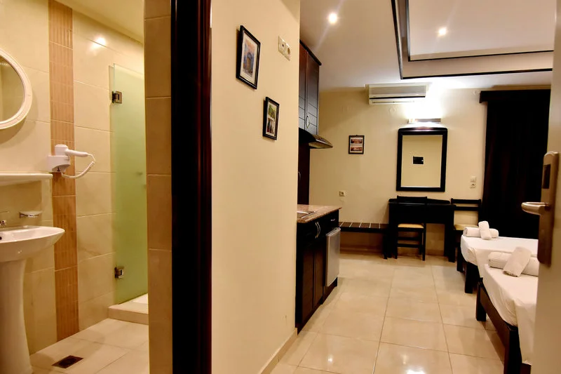  24 Seven Boutique Hotel