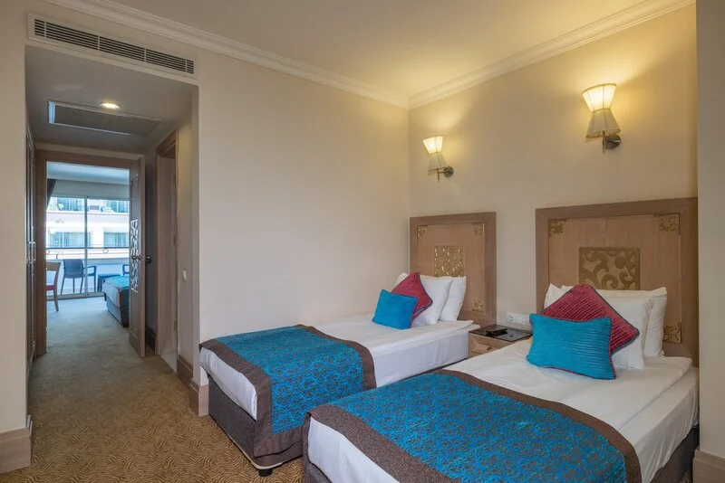Crystal De Luxe Resort And Spa