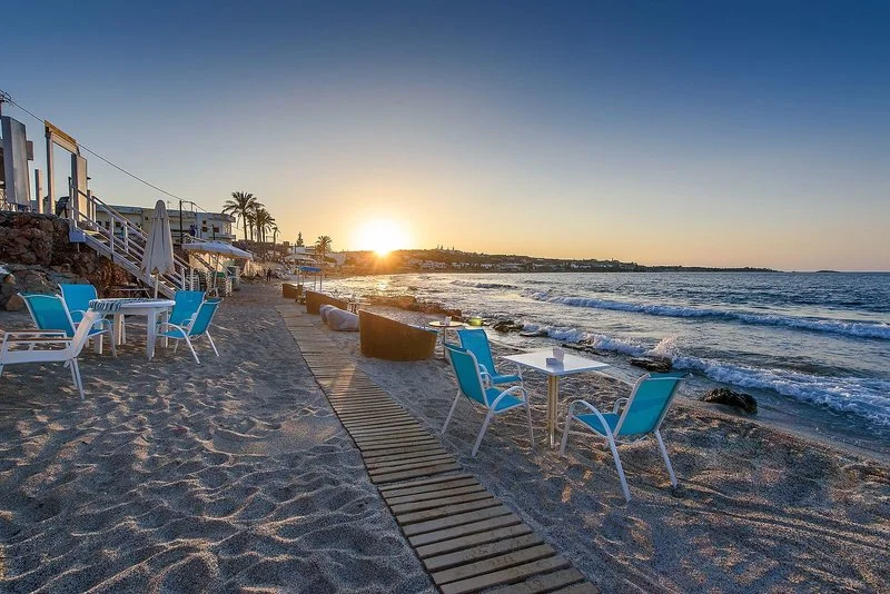 Alia Beach Hotel