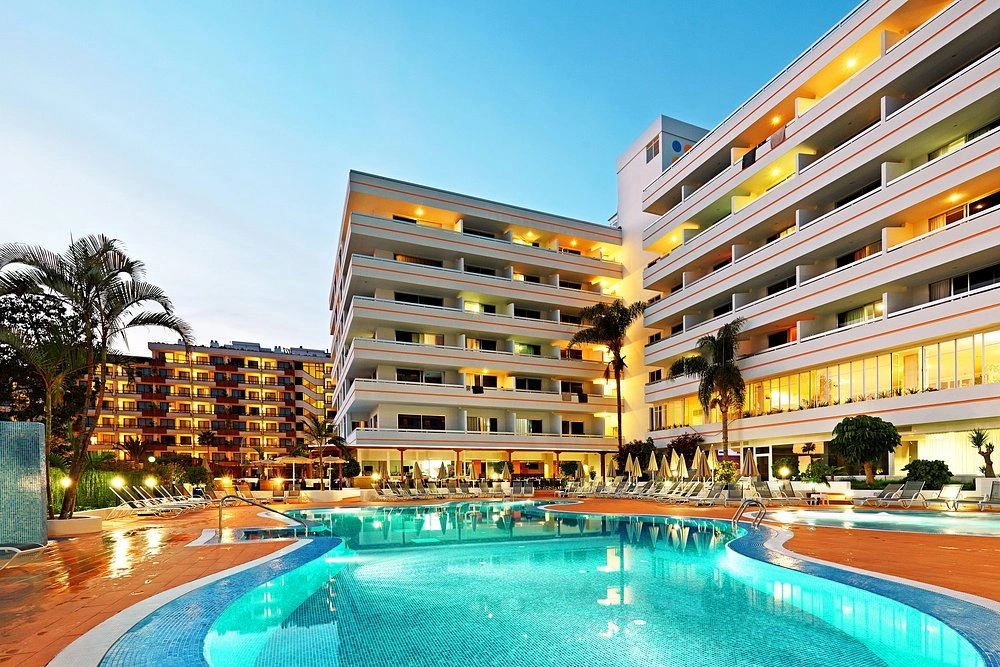 Coral Suites & Spa
