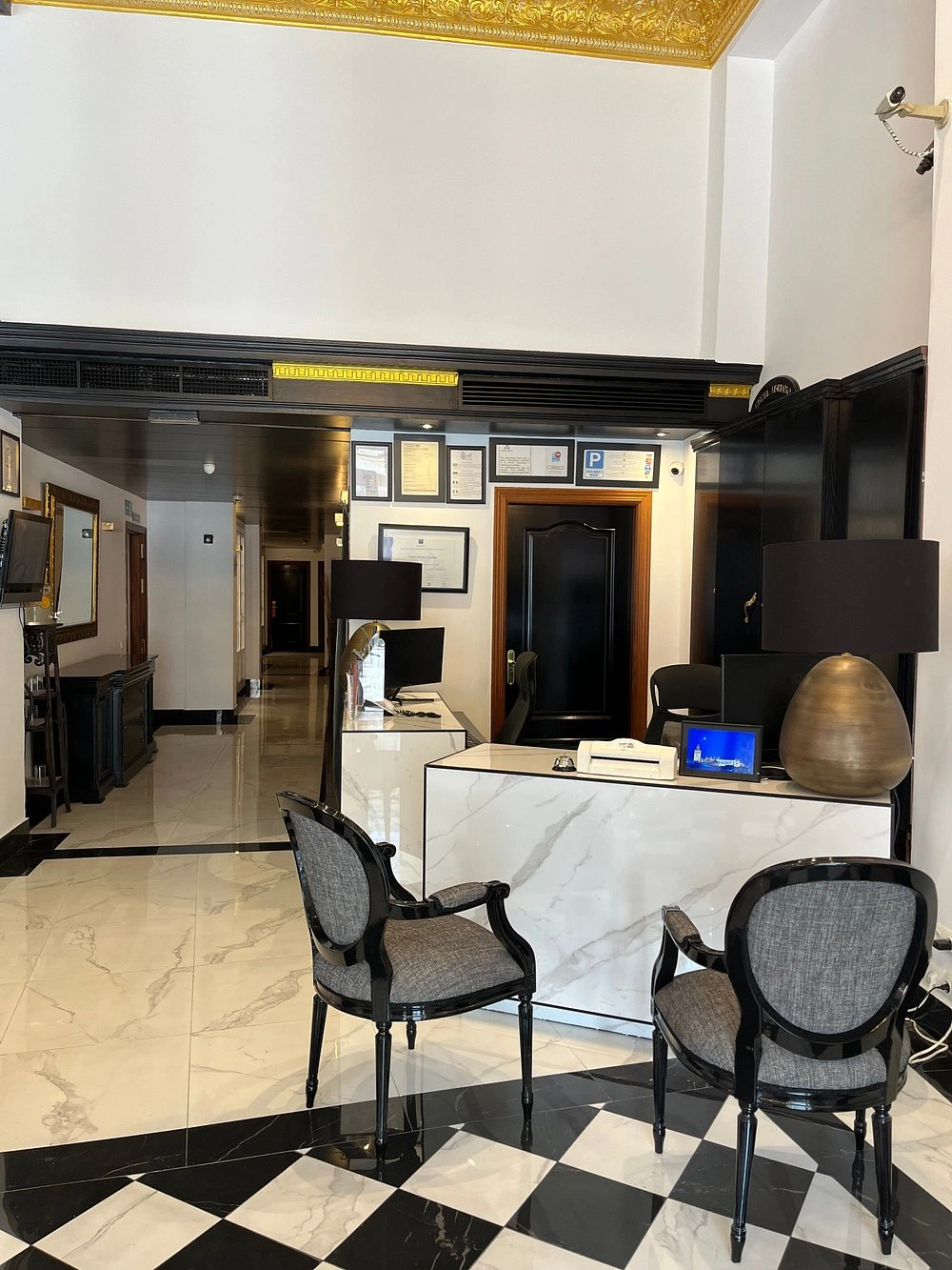 Gallery 5